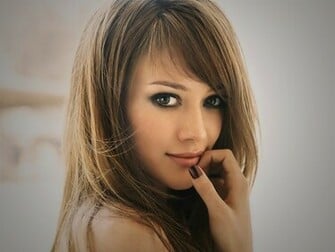 Hilary Duff HD Wallpaper
