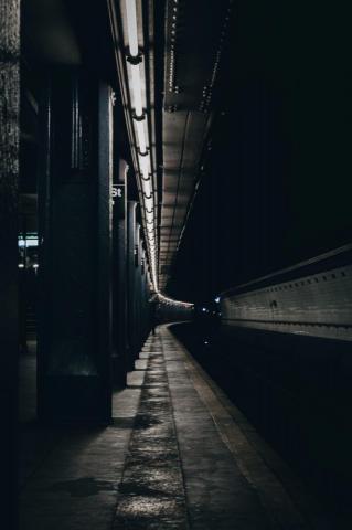 Metro Wallpaper For Mobile Phone HD Pictures