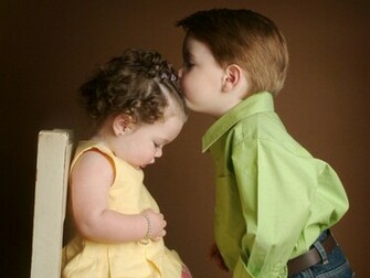 Cute Boy Kiss Wallpaper