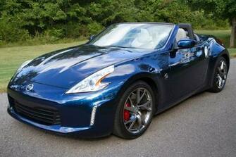 Nissan 370z Cool Background Wallpaper
