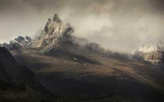 Wallpaper Mountain Fog Gloom Top