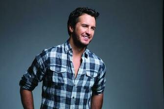 Luke Bryan Shakes It For Cmt Hot Countdown