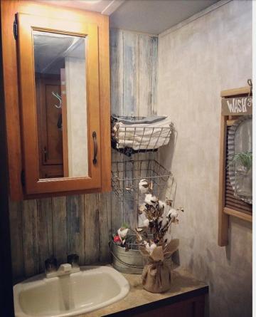 Camper Makeover Using Wallpaper In The Bathroom Rv