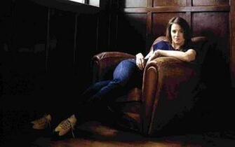 Lucy Lawless Wallpaper Celebrities Girls