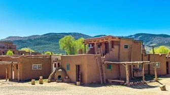 Pueblo