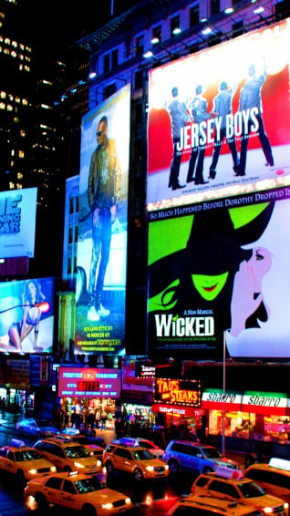 Broadway Wallpaper