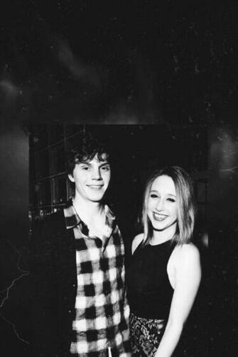 Evan Peters Wallpaper