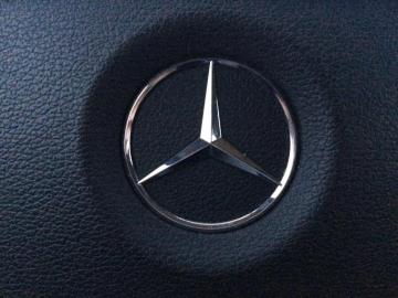 Mercedes Benz Logo