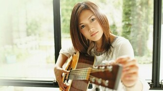Yui Backdrop Wallpaper