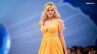 Kate Upton Wallpaper