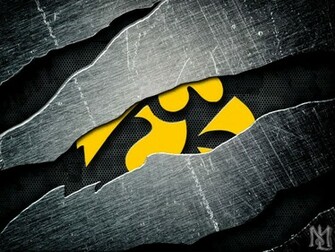 Iowa Hawkeye Wallpaper Black Heart Gold Pants