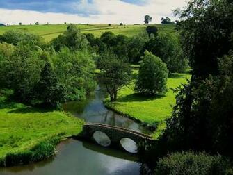 English Countryside Wallpaper