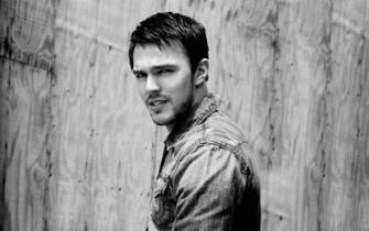 In Gallery Nicholas Hoult Wallpaper