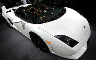 Lamborghini Beautiful Car Wide Wallpaper HD