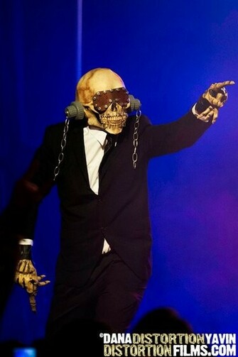 Vic Rattlehead Onstage Megadeth Photo