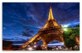 Eiffel Tower At Night Wallpaper
