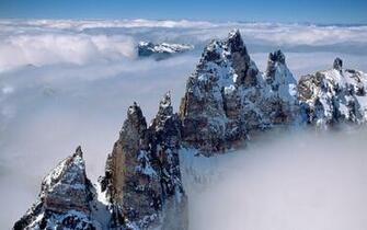 Mountains HD Wallpaper