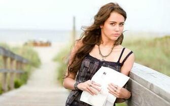 Miley Cyrus Ultimate Wallpaper In Black Dress