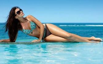 Best Tankini Wallpaper