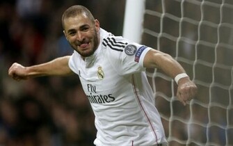 Karim Benzema Real Madrid Wallpaper Celebrating Goal At Uefa