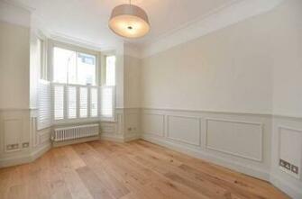 Wainscot Look How My New Pad Will Like