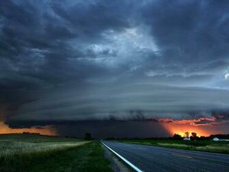Tornado Photos Wallpaper Background Pictures And Image For