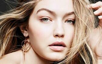 Gigi Hadid Wallpaper High Quality Resolution