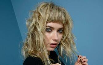 Imogen Poots Wallpaper High Resolution And Quality