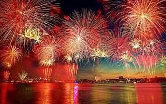 Beautiful New Year Fireworks Wallpaper13