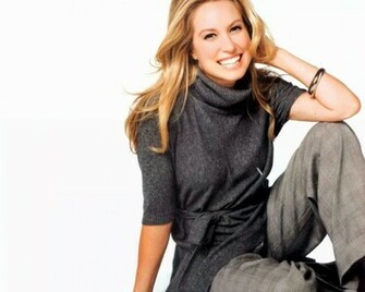 Canadian Actress Sarah Carter Wallpaper