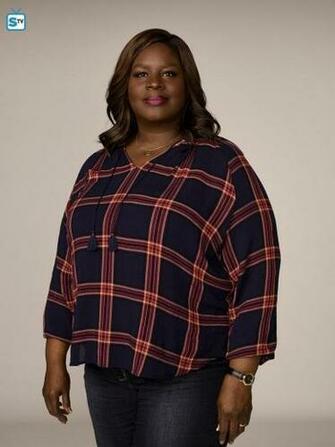 Good Girls Image Season Portrait Retta As Ruby