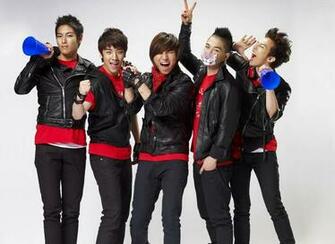 Five Man Wearing Same Jacket Standing HD Wallpaper