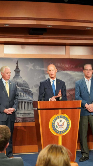 Rick Scott Wallpaper Helt Gratis