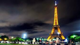 Cute Eiffel Tower Wallpaper