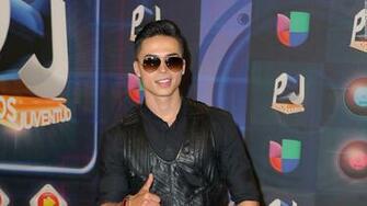Con La Murga De Panam Ahora En G Nero Urbano Reykon Presenta Su