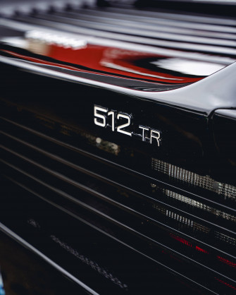 4k Ferrari Tr Logo Wallpaper