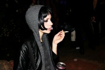 Alice Glass Wallpaper Doppleganger By