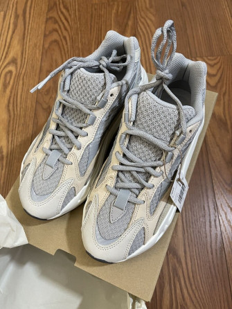 Adidas Yeezy Boost V2 Cream Size Men S Women