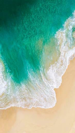 Mary Mtn On Background In iPhone Wallpaper Sea