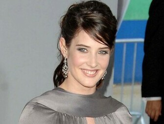 Cobie Smulders Wallpaper