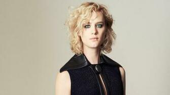 Mackenzie Davis Wallpaper X Net