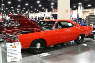 Plymouth Road Runner Wallpaper Right Front