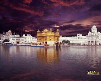Window Harmandir Sahib Wallpaper Pic Wallpaperonweb Kb