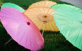 Wallpaper Colorful Umbrellas