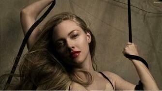 Amanda Seyfried Looking Cute In Red Lips Photoshoot Wallpaper