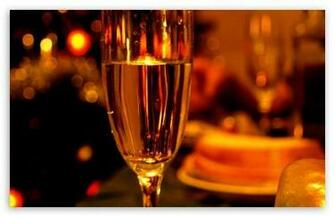 Wine Glass Wallpaper