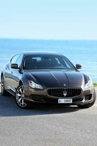 Maserati Quattroporte iPhone Plus Wallpaper