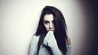 Charli Xcx HD Wallpaper