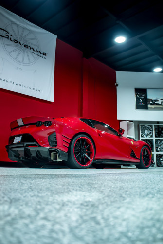 Ferrari Competizione Fm911 Giovanna Luxury Wheels