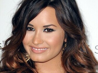 Demi Lovato Wallpaper
